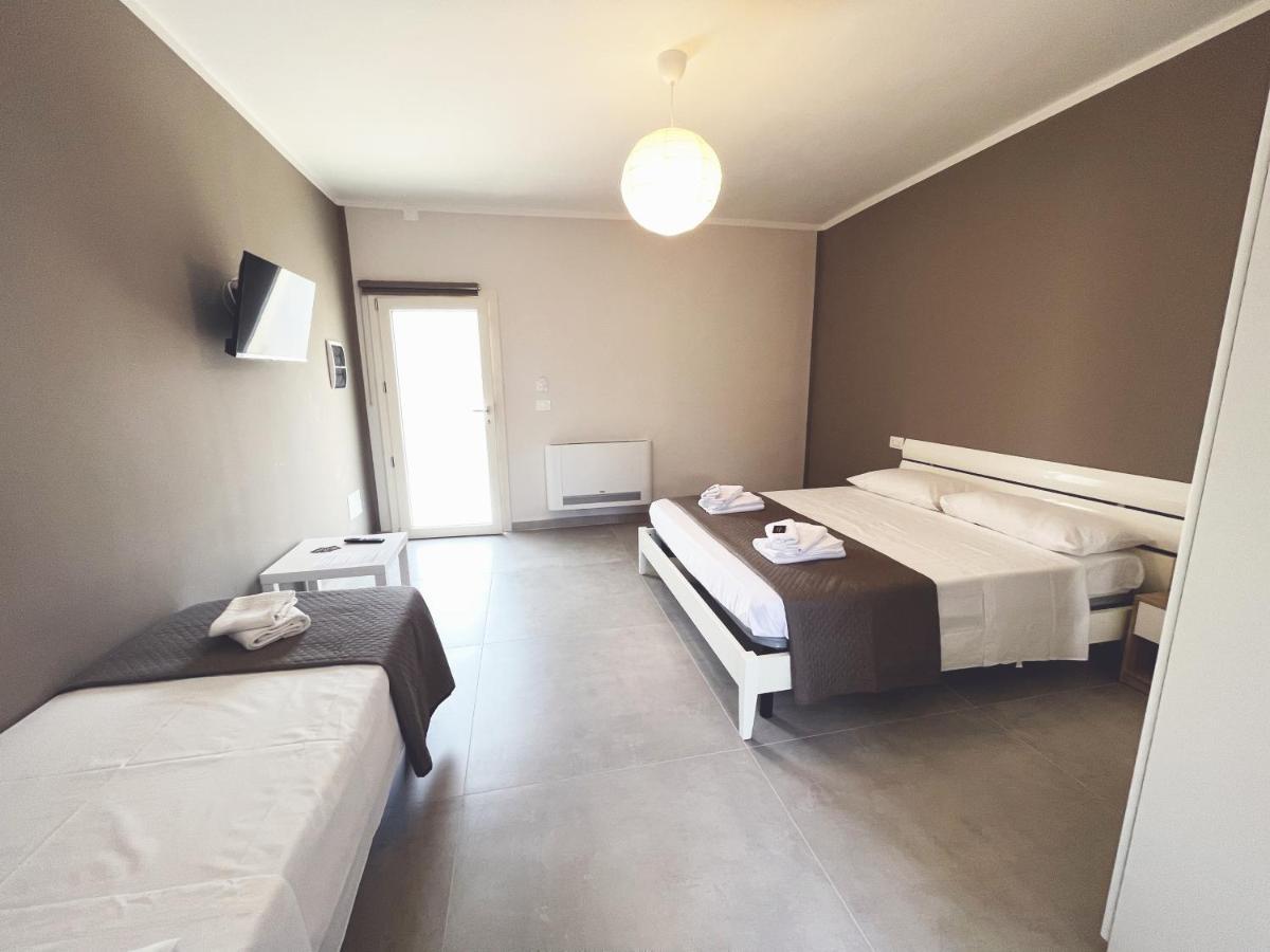 B&B Il Tirreno Cipollina Kültér fotó