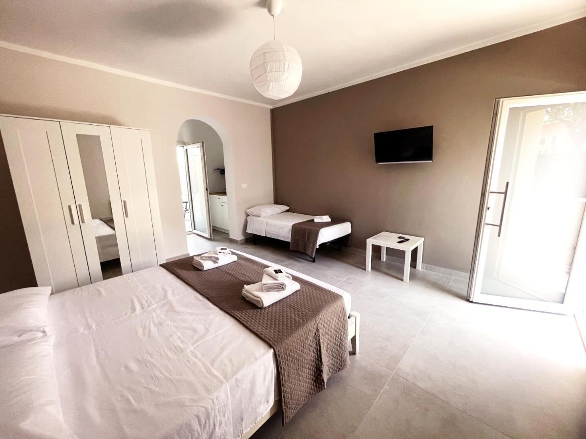 B&B Il Tirreno Cipollina Kültér fotó